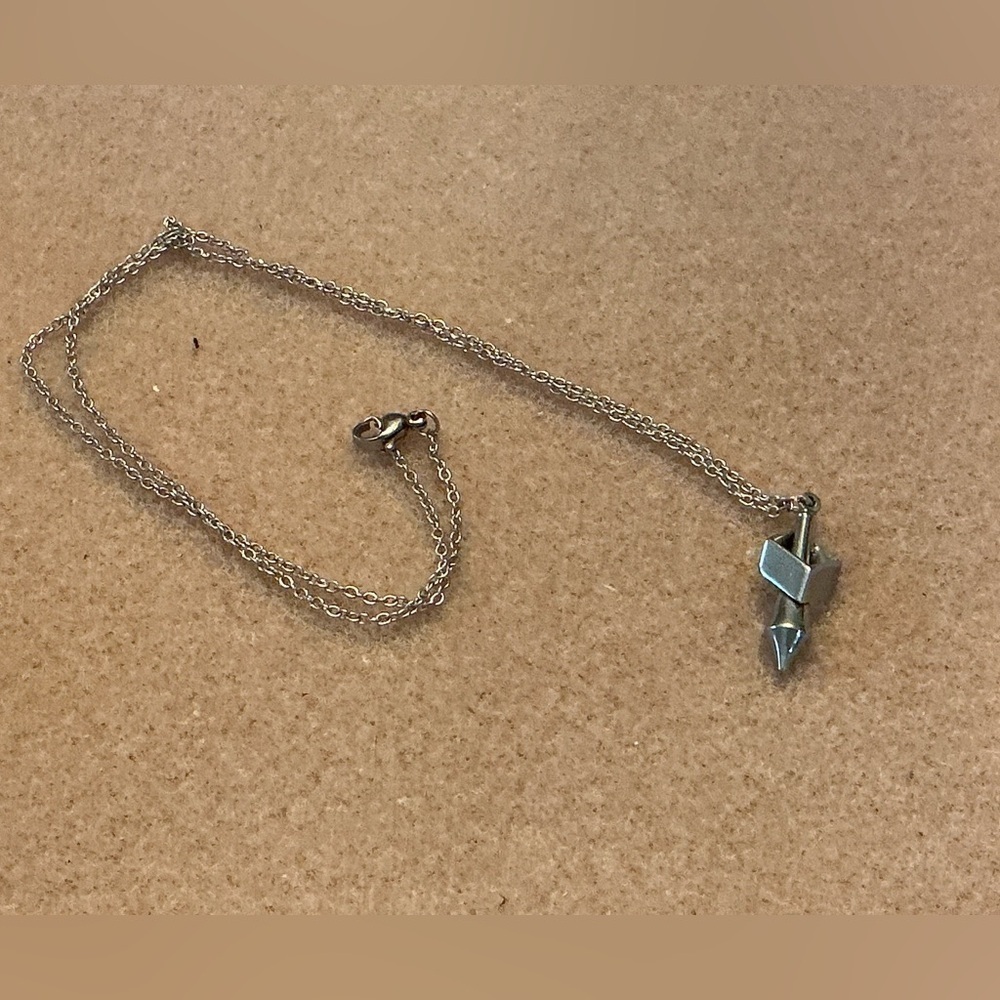 unique Vintage  Necklace 22” BN